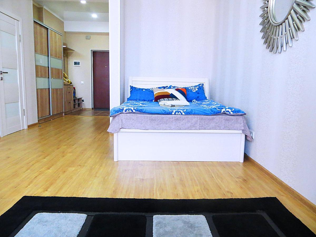 Panoramic Studio Apartments With Mountain Views Bishkek Luaran gambar